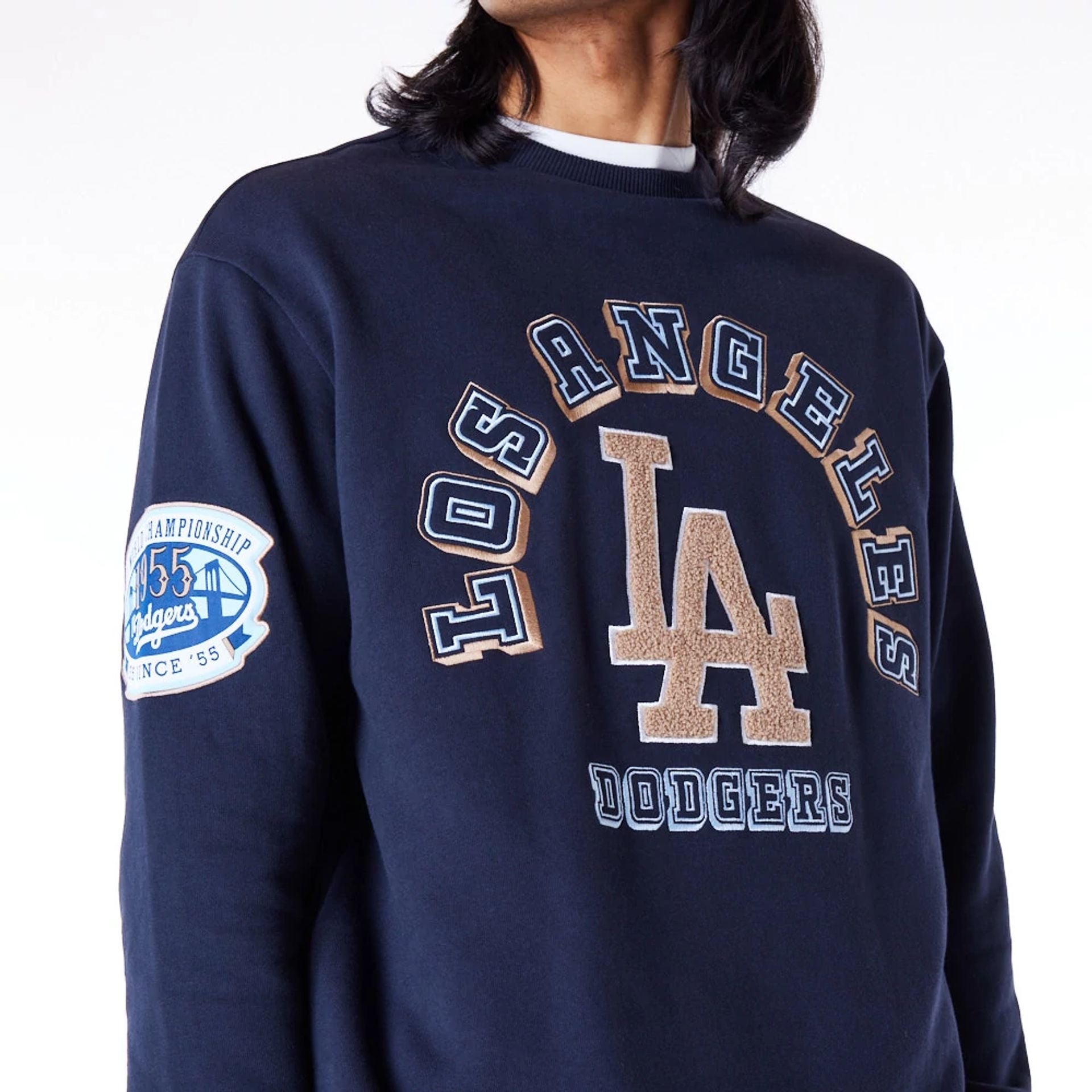 The Male model is wearing LA Dodgers World Series Navy Oversized Fleece Top  7