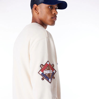 The Male model is wearing New York Yankees World Series Light Beige Oversized Fleece Top  4