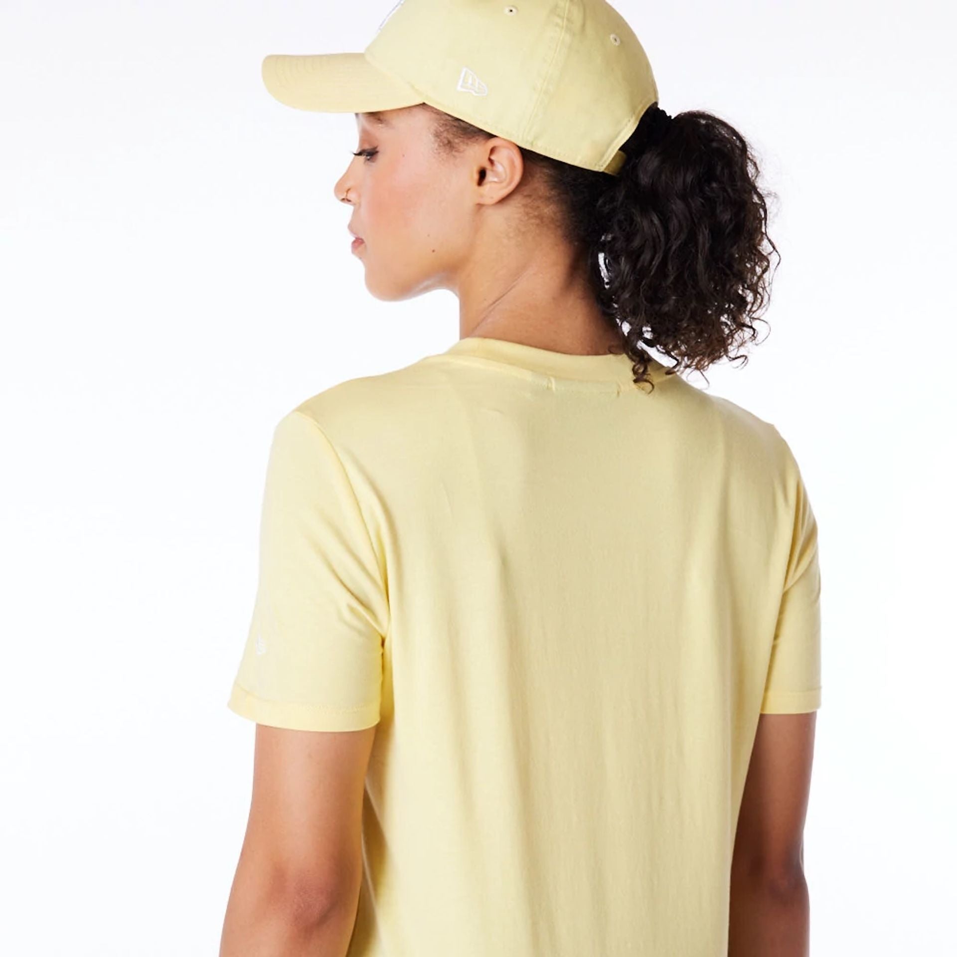 The Female model is wearing LA Dodgers Womens MLB League Essential Pastel Yellow T-Shirt 4