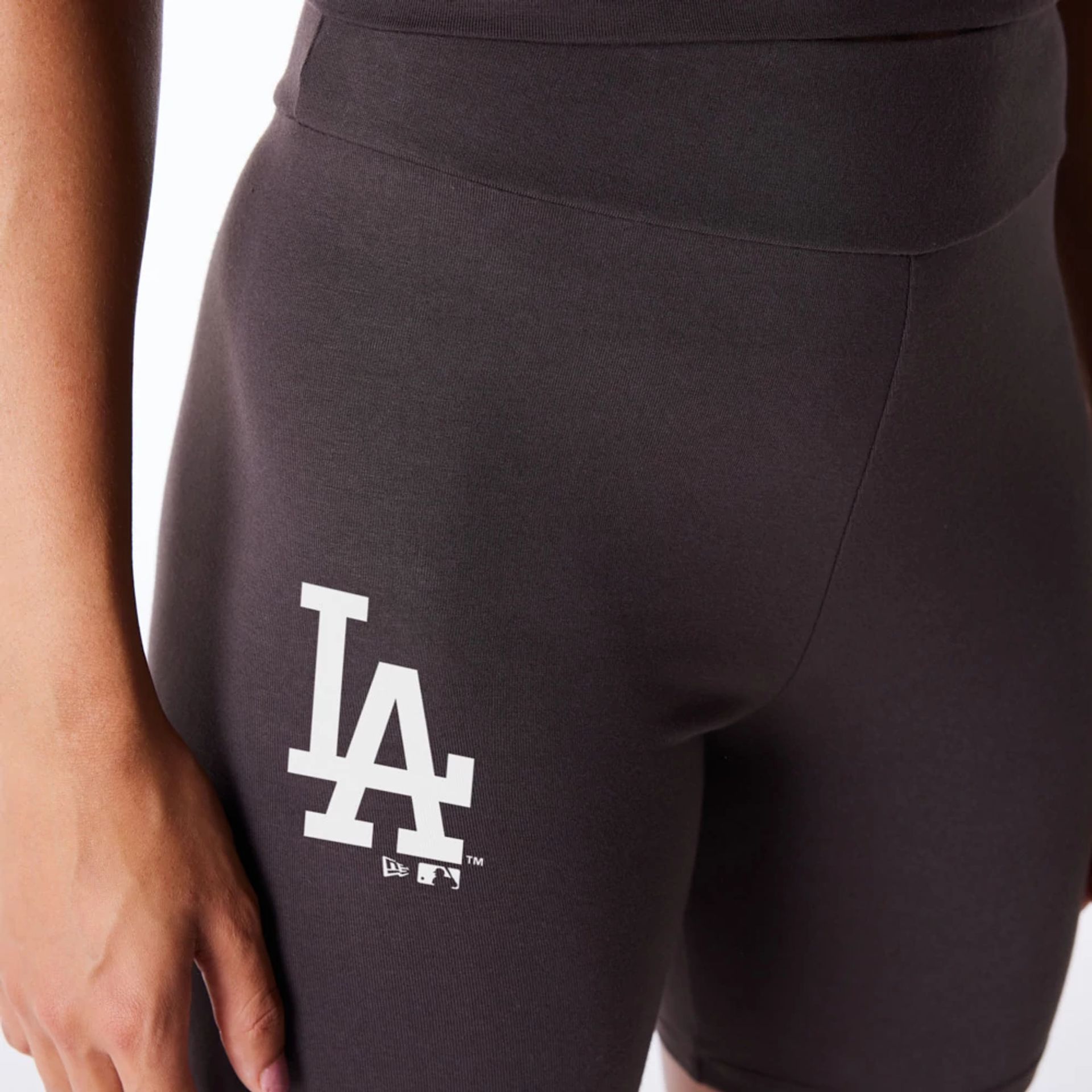 The Female model is wearing LA Dodgers Womens MLB League Essential Dark Brown Cycling Shorts 2