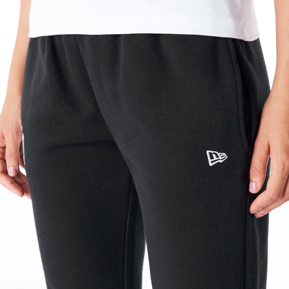 The Female model is wearing New York Yankees Womens MLB League Essential Black Fleece Joggers 7