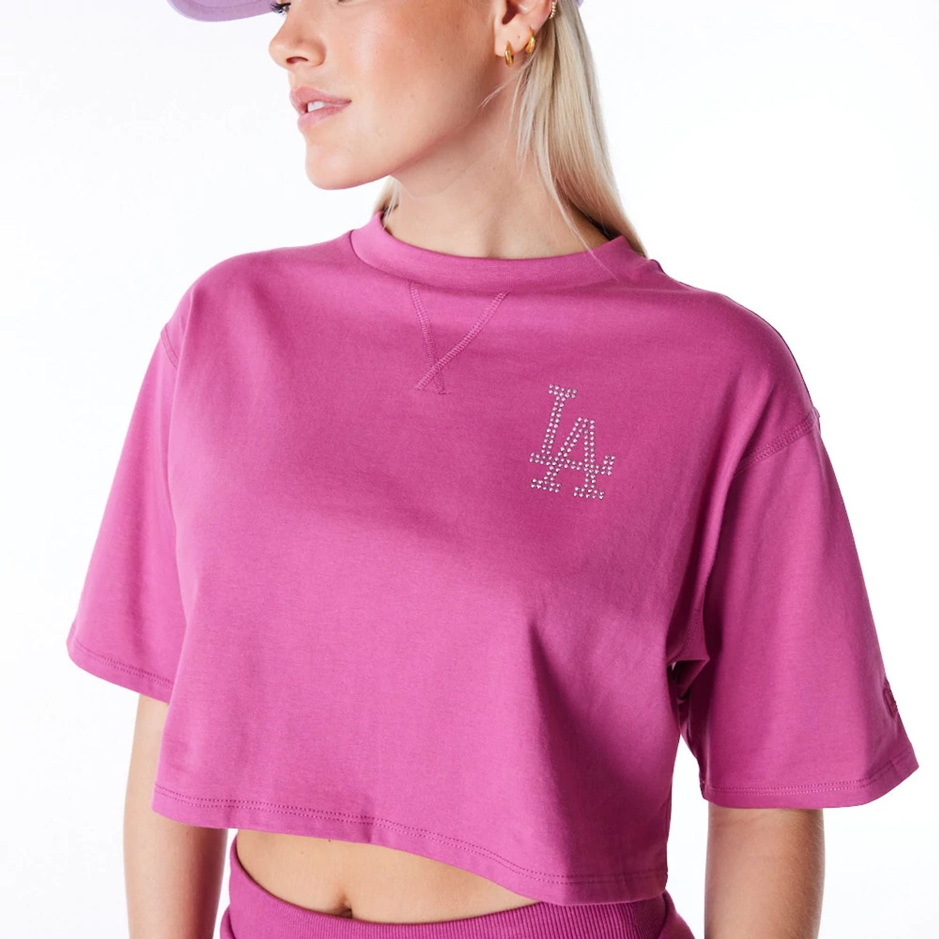 The Female model is wearing LA Dodgers Women's MLB Diamante Purple Crop T-Shirt 2