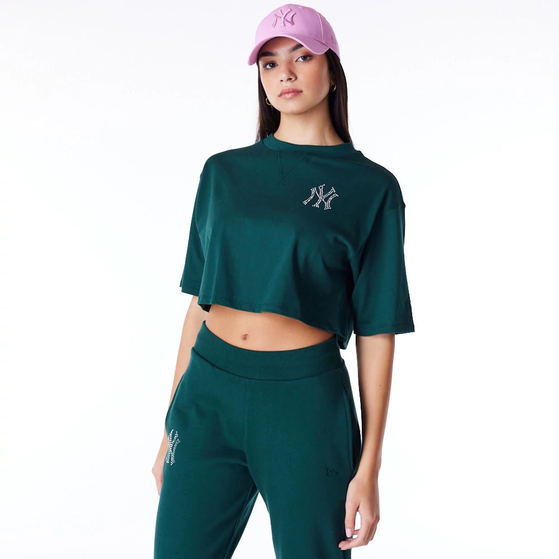 The Female model is wearing New York Yankees Womens MLB Diamante Dark Green Crop T-Shirt 1