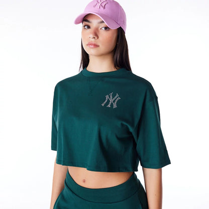 The Female model is wearing New York Yankees Womens MLB Diamante Dark Green Crop T-Shirt 2