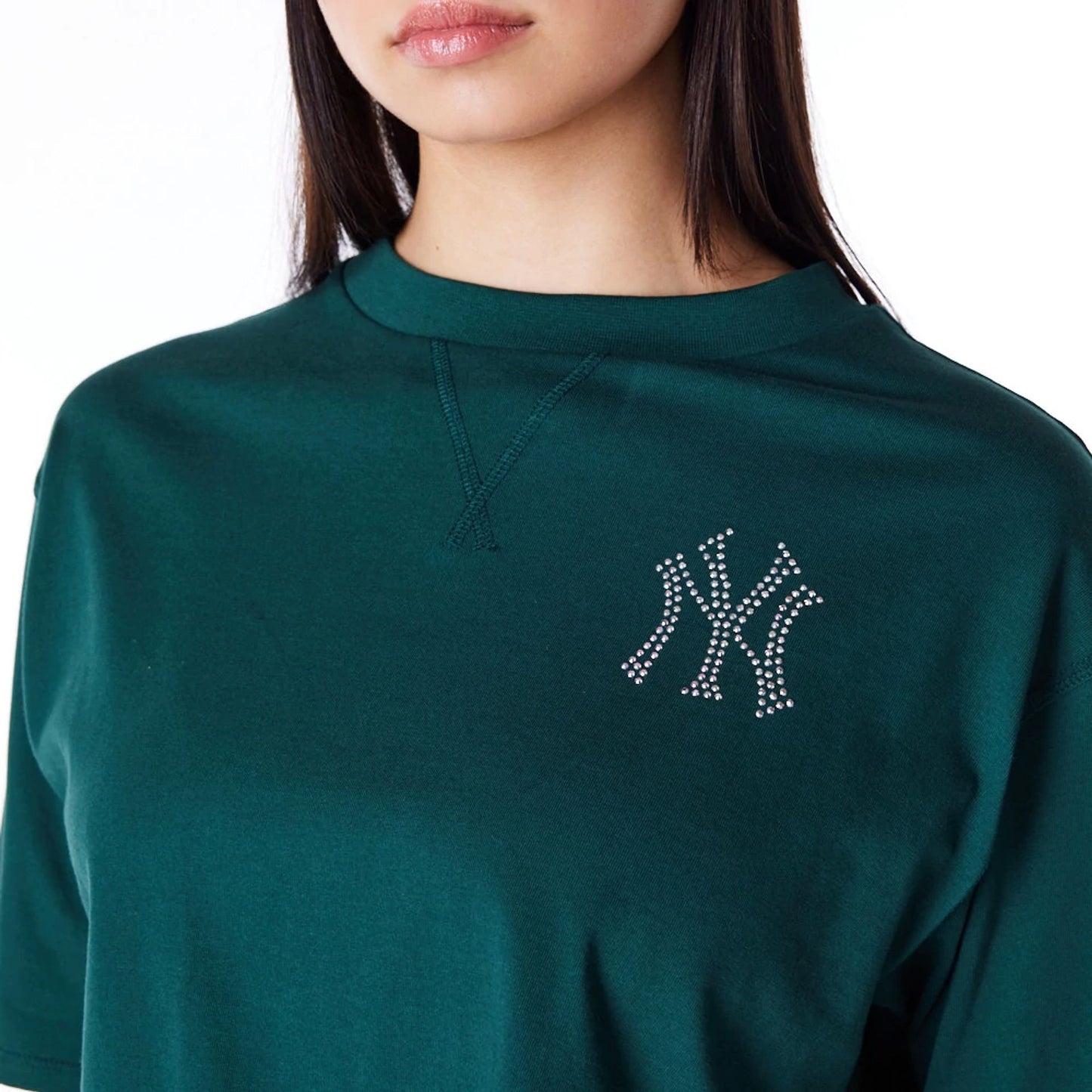 The Female model is wearing New York Yankees Womens MLB Diamante Dark Green Crop T-Shirt 5