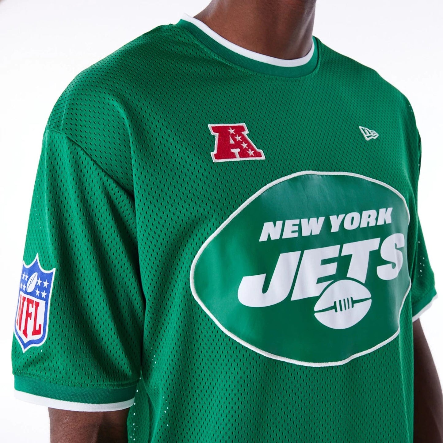 The Male model is wearing New York Jets NFL Mesh Green Oversized T-Shirt 4