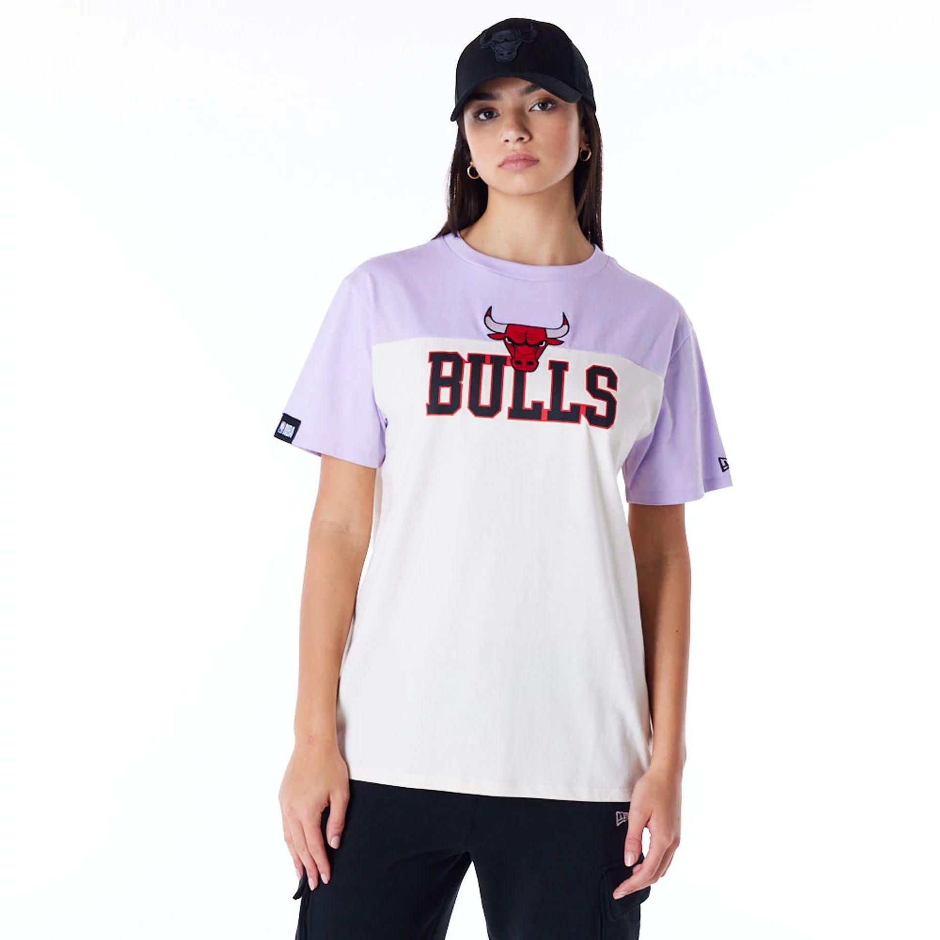 The Female model is wearing Chicago Bulls Womens NBA Pastel Purple Oversized T-Shirt 5