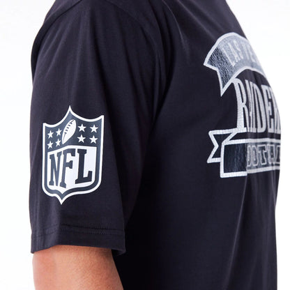 The Male model is wearing Las Vegas Raiders NFL Graphic Black Oversized T-Shirt 4