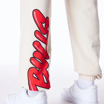 The Male model is wearing Chicago Bulls NBA Wordmark Stone Fleece Cargo Joggers 6