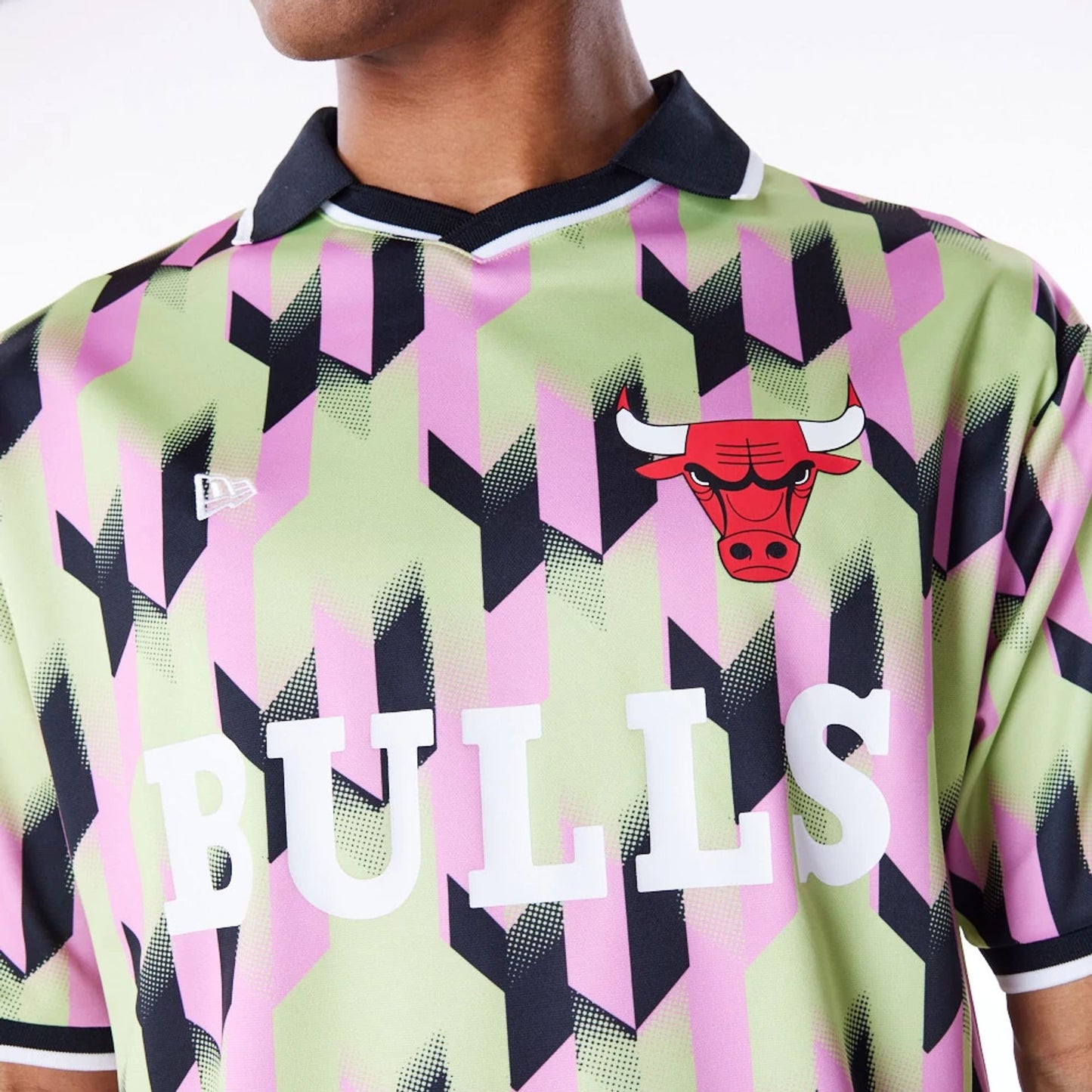 The Male model is wearing Chicago Bulls NBA Soccer Pastel Green T-Shirt 9