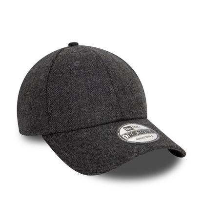 This is a New Era x Moon Wool Grey 9FORTY Adjustable Cap 3