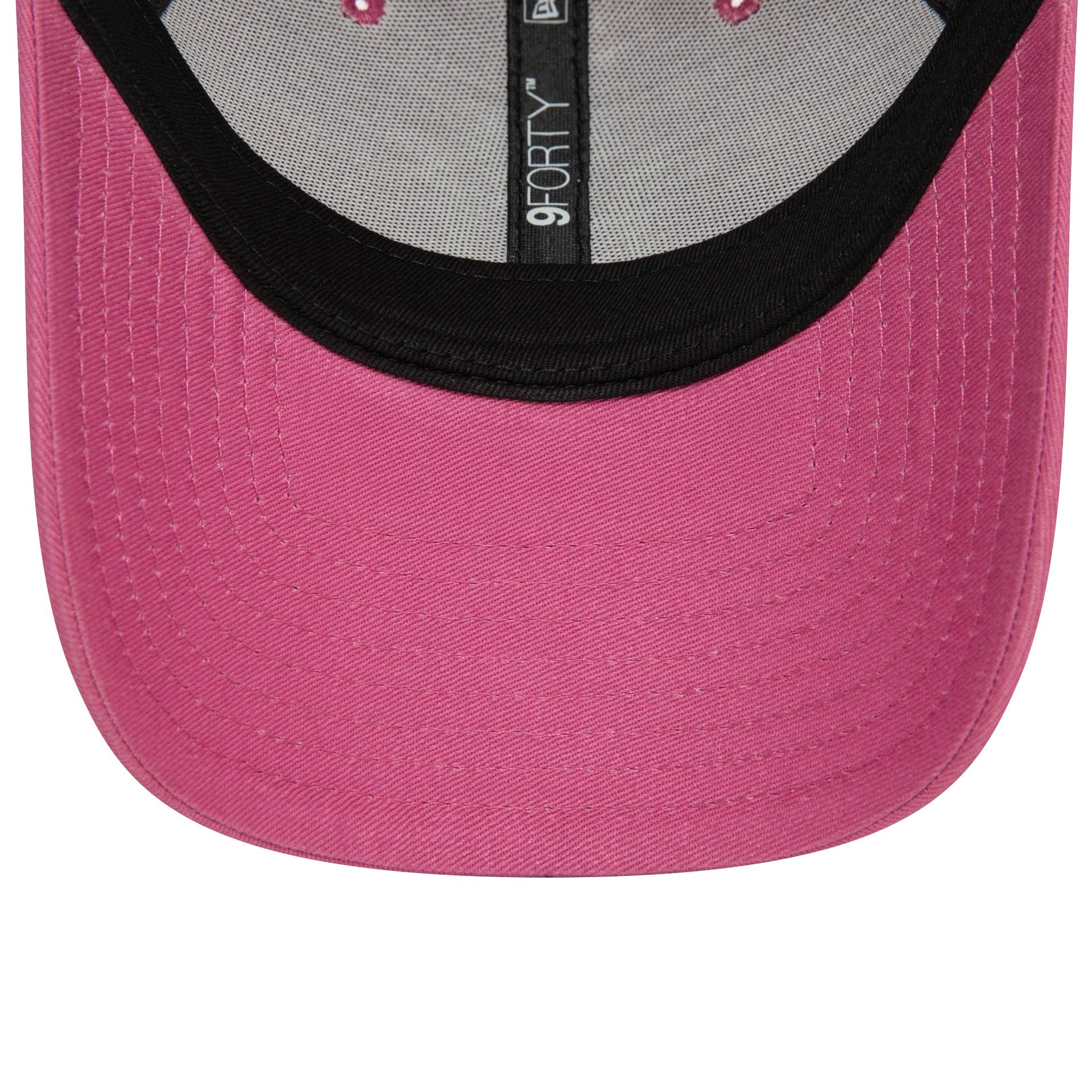 This is a New York Yankees League Essential Pink 9FORTY Adjustable Cap 5