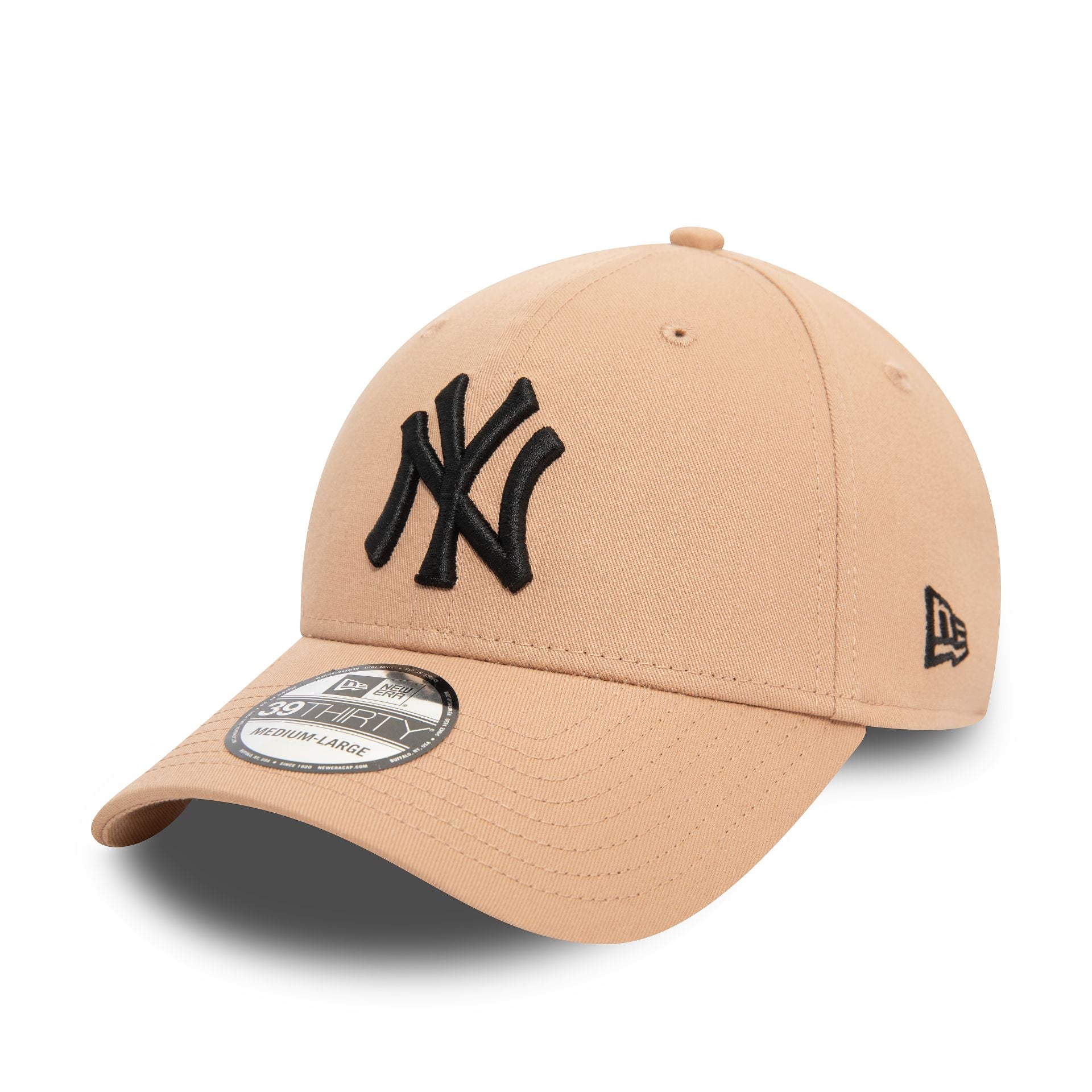 This is a New York Yankees League Essential Beige 39THIRTY Stretch Fit Cap 1