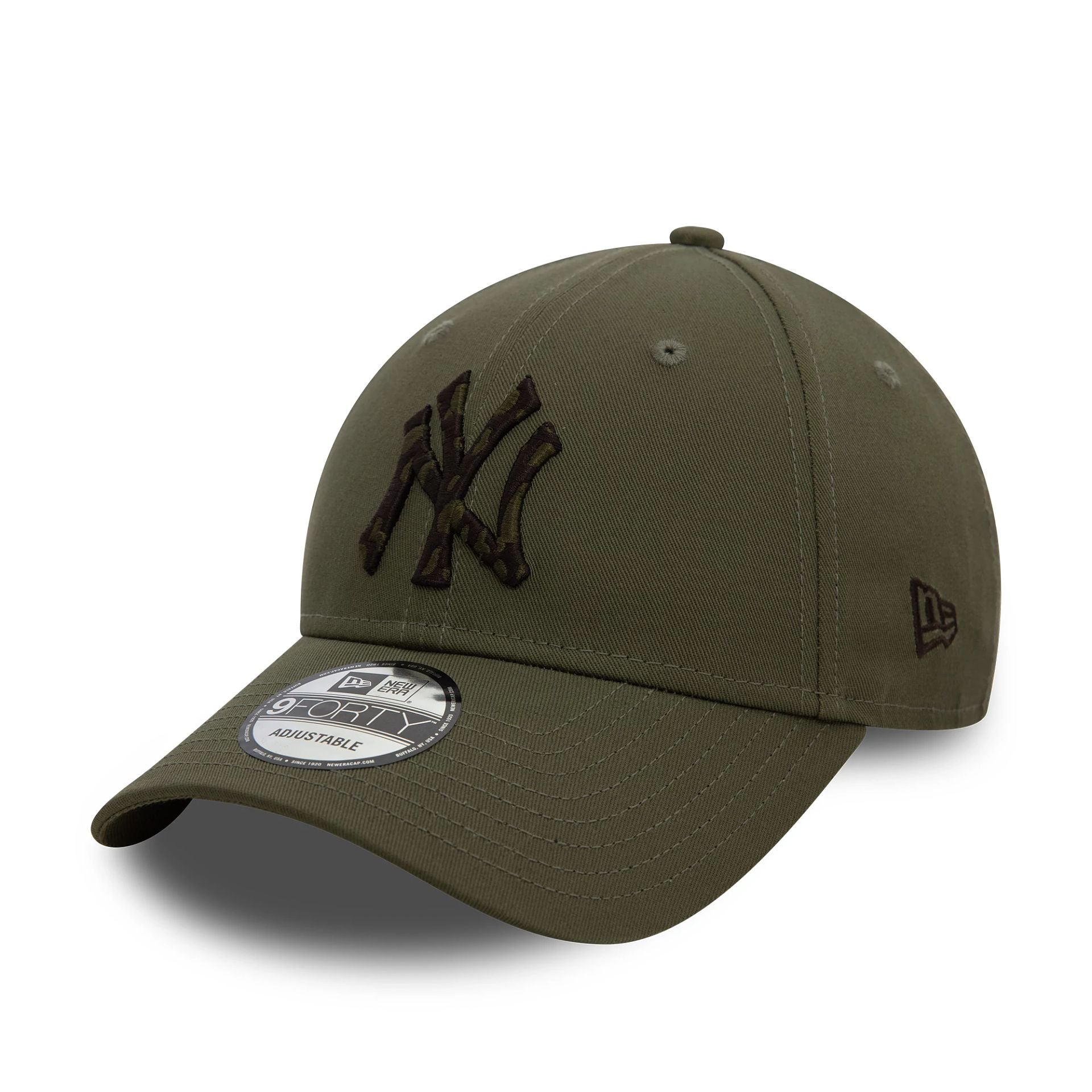 This is a New York Yankees Seasonal Infill Green 9FORTY Adjustable Cap 1