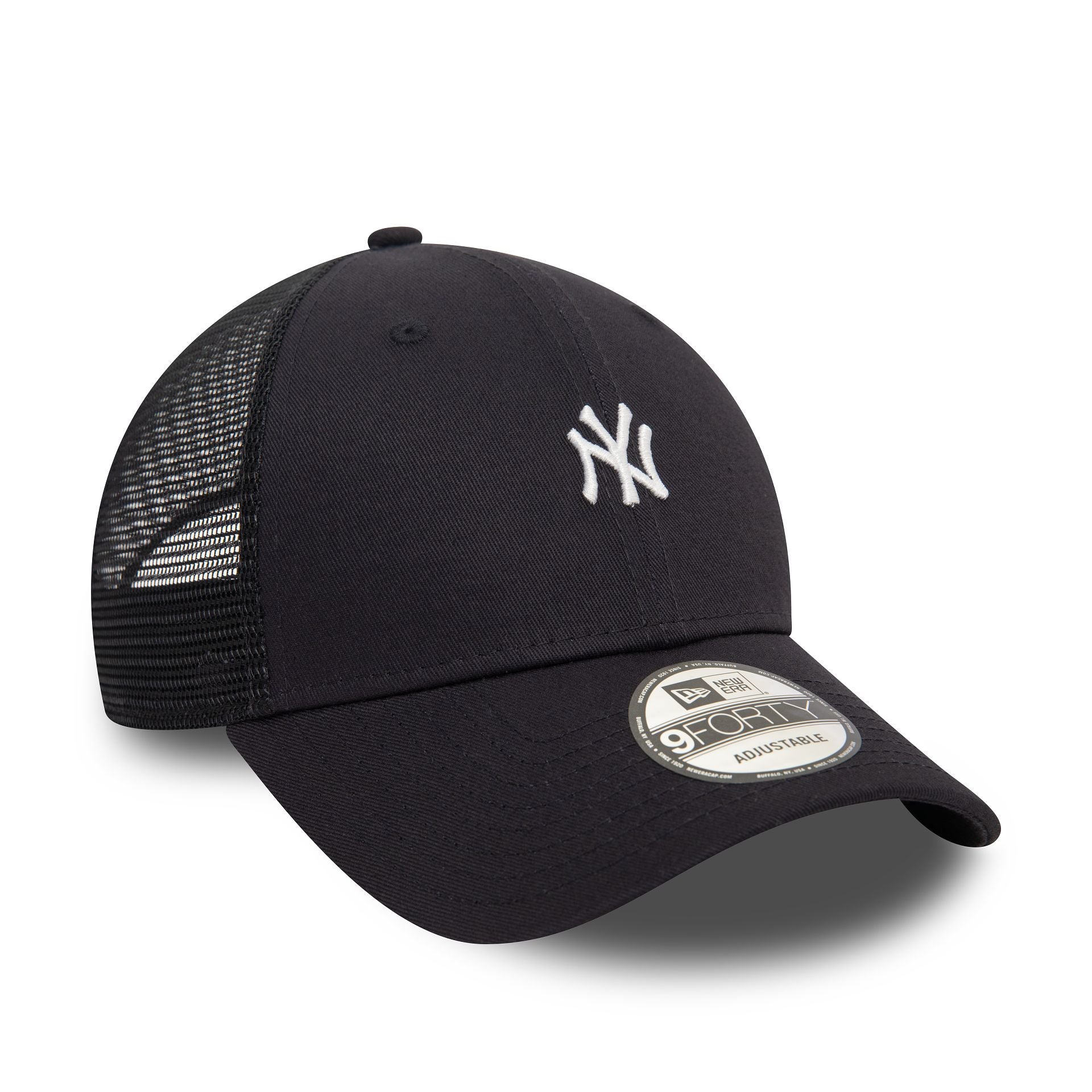 This is a New York Yankees Mini Homefield Navy 9FORTY Trucker Cap 3