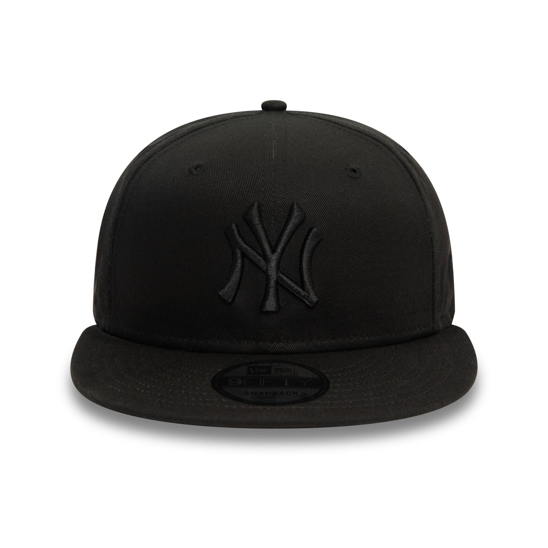 This is a New York Yankees Monochrome Black 9FIFTY Snapback Cap 2