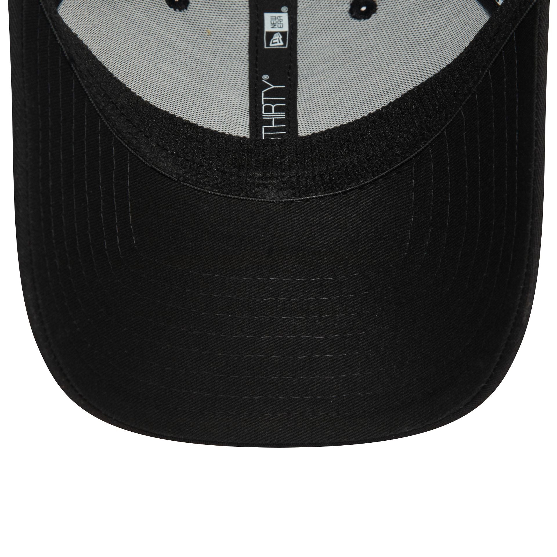 This is a LA Dodgers Monochrome Black 39THIRTY Stretch Fit Cap 5