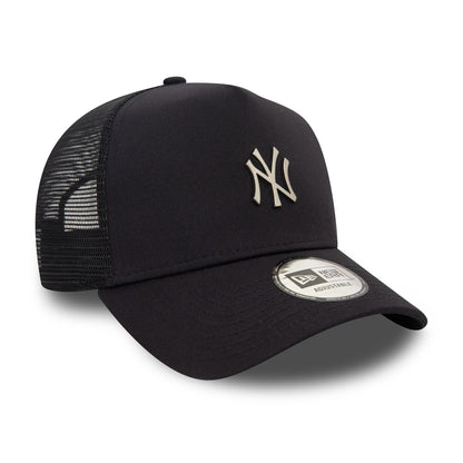 This is a New York Yankees Metallic Navy 9FORTY E-Frame Adjustable Trucker Cap 3