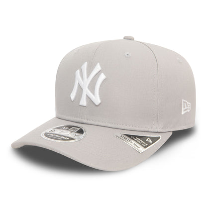 This is a New York Yankees World Series Grey 9FIFTY Stretch Snap Cap 4