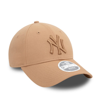 This is a New York Yankees Womens League Essential Beige 9FORTY Adjustable Cap 1