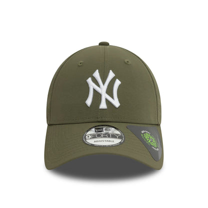 This is a New York Yankees Recycled Green 9FORTY Adjustable Cap 2