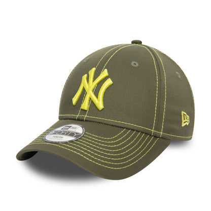 This is a New York Yankees Youth Stitch Khaki 9FORTY Adjustable Cap 1