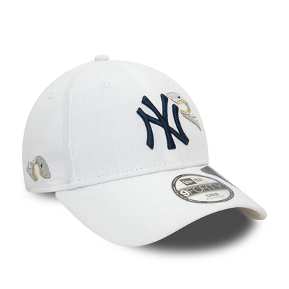 This is a New York Yankees Repreve Child Icon White 9FORTY Adjustable Cap 4