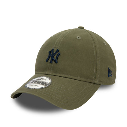 This is a New York Yankees Washed Khaki 9FORTY Adjustable Cap 1