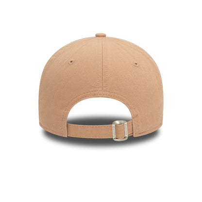 This is a LA Dodgers Washed Beige 9FORTY Adjustable Cap 4