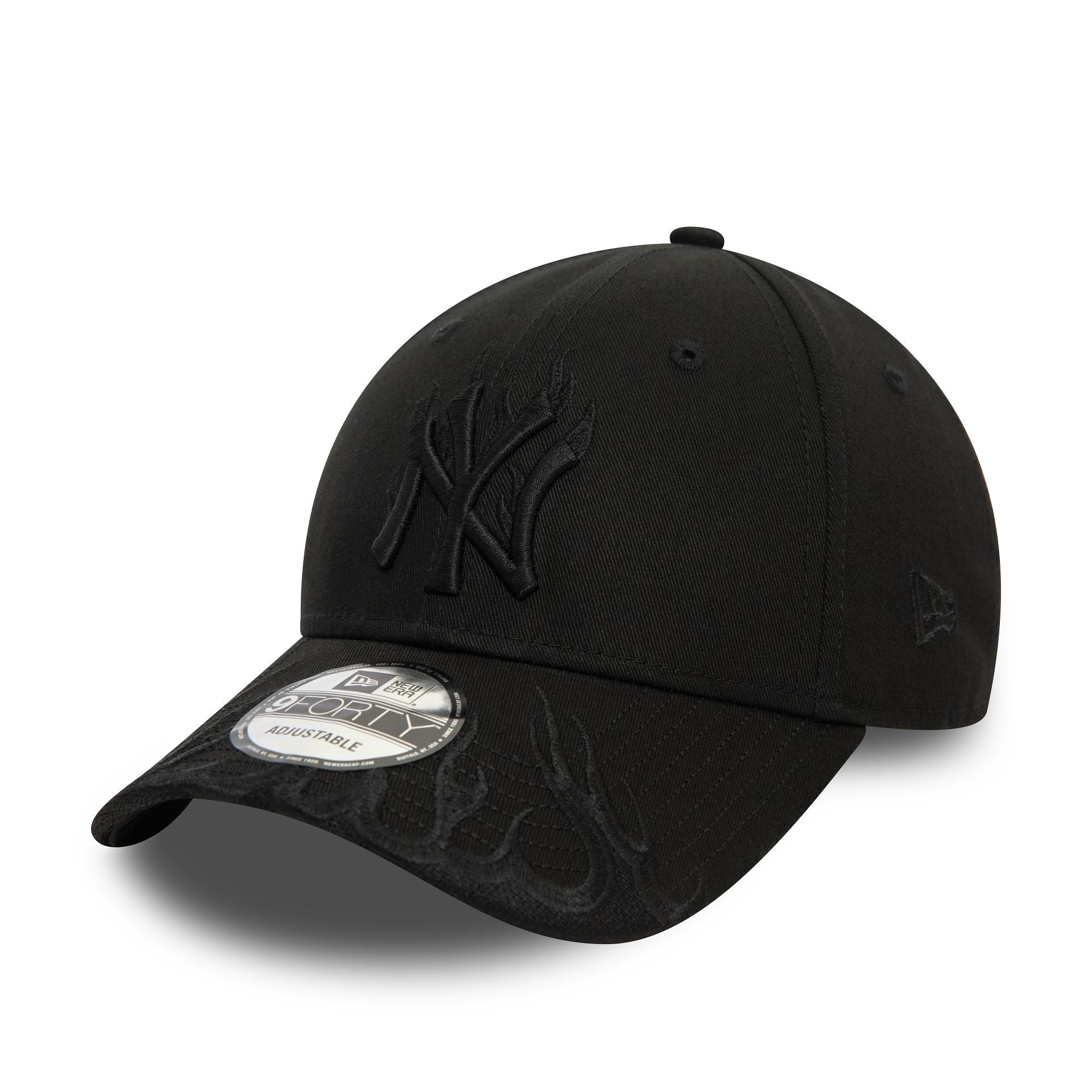 This is a New York Yankees MLB Flame Black 9FORTY Adjustable Cap 1