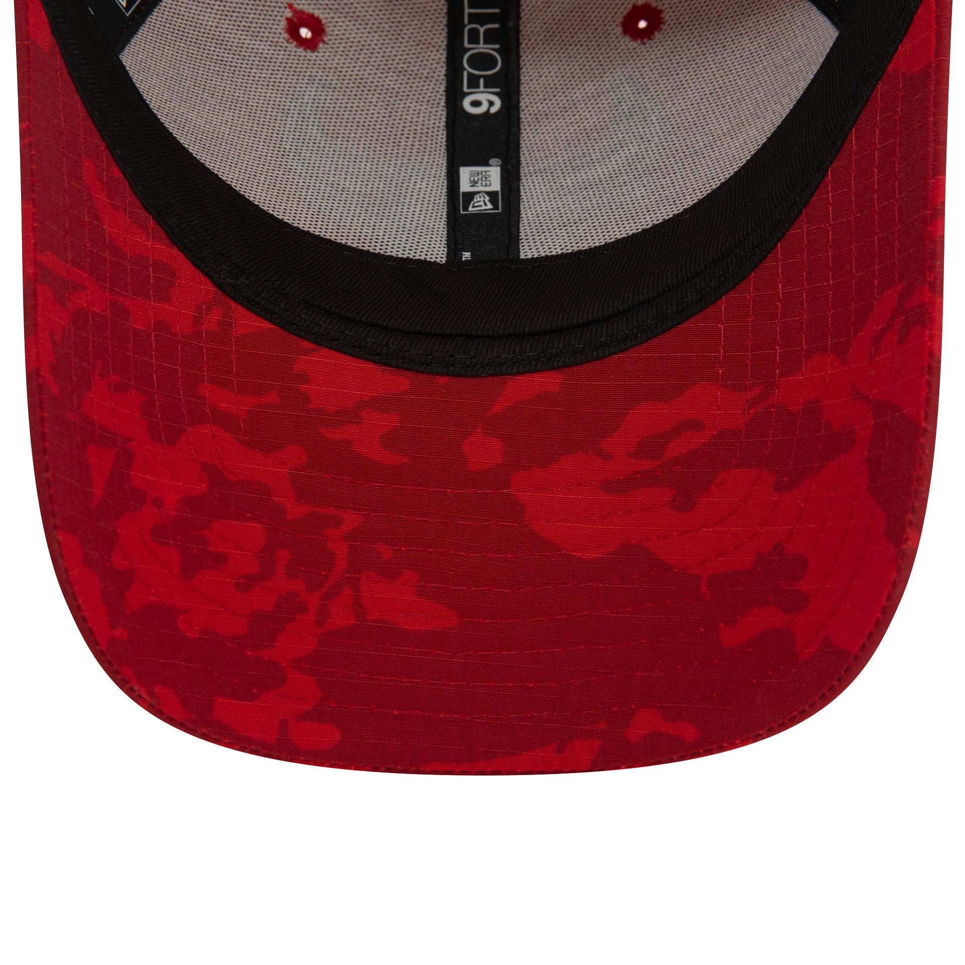 This is a Chicago Bulls Tonal Camo All Over Print Red 9FORTY Adjustable Cap 5