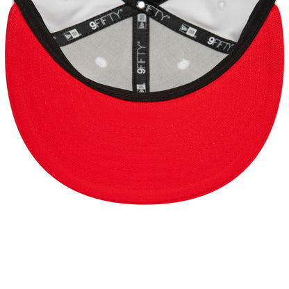 This is a Chicago Bulls White Crown Patch Red 9FIFTY Snapback Cap 5