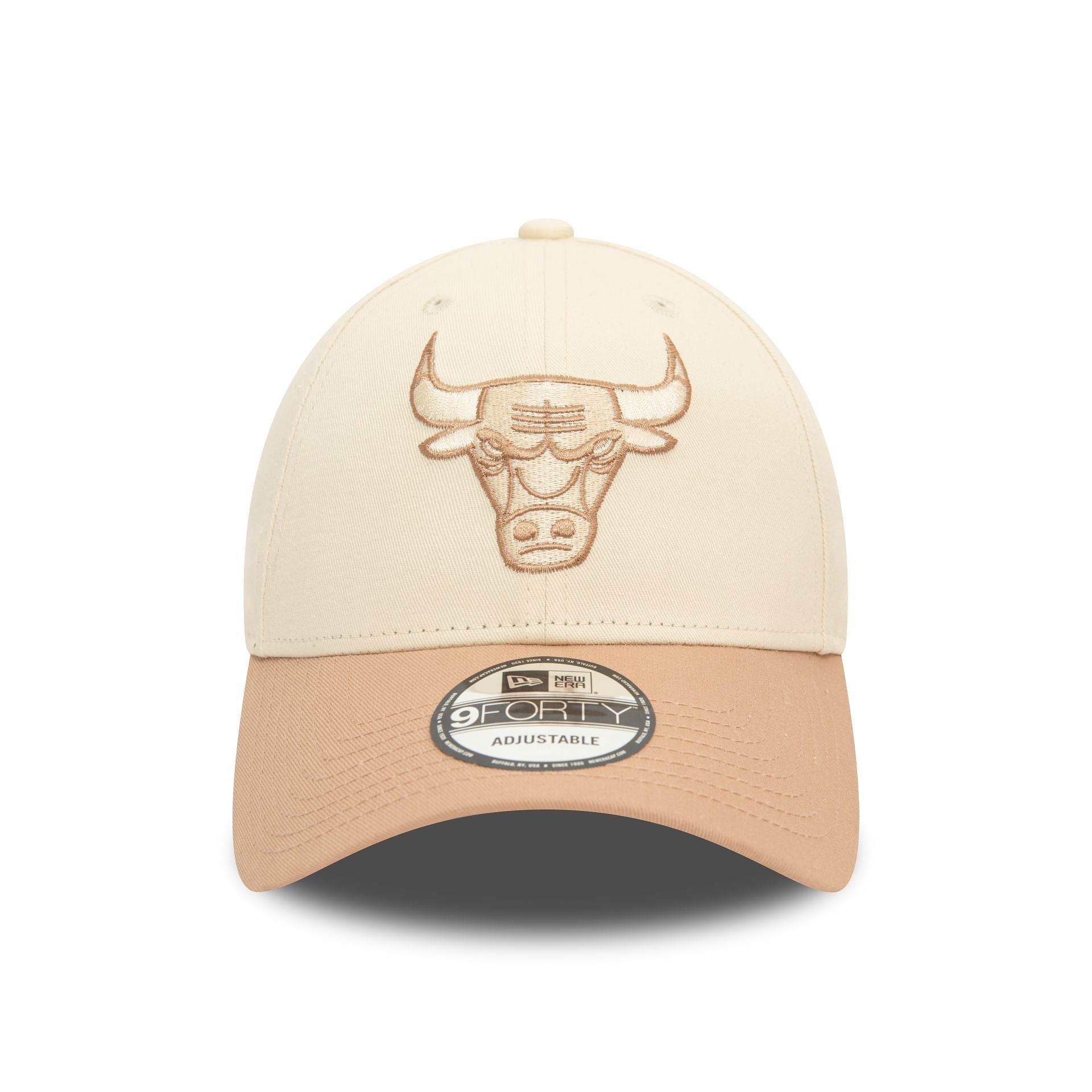 This is a Chicago Bulls Colour Block Light Beige 9FORTY Adjustable Cap 2