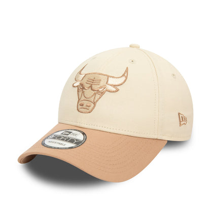 This is a Chicago Bulls Colour Block Light Beige 9FORTY Adjustable Cap 4