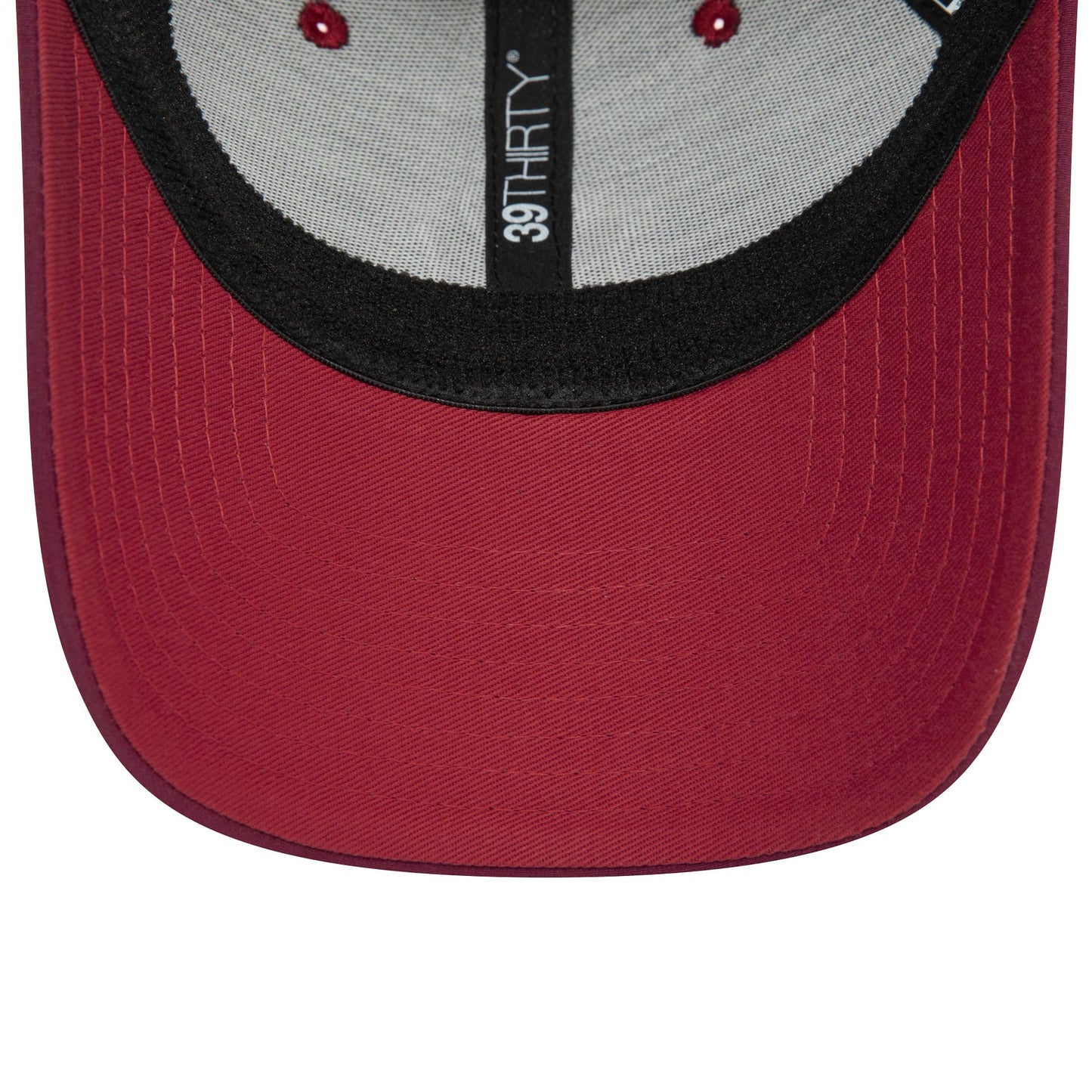 This is a New York Yankees Stretch Nylon Red 39THIRTY Stretch Fit Cap 5