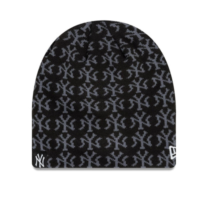 This is a New York Yankees Jacquard Black Skull Knit Beanie Hat 1