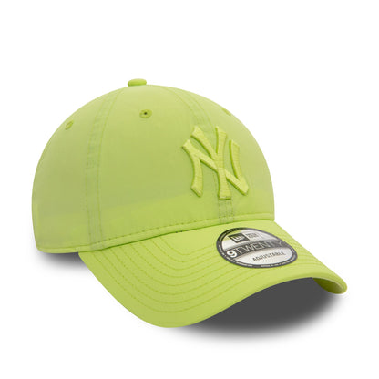 This is a New York Yankees Nylon Pastel Green 9TWENTY Adjustable Cap 4