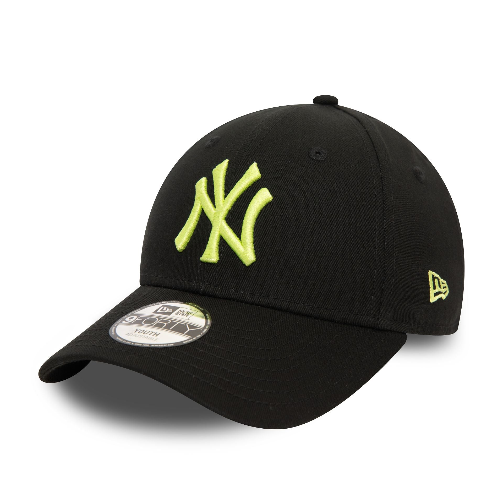 This is a New York Yankees Youth League Essential Black 9FORTY Adjustable Cap 4