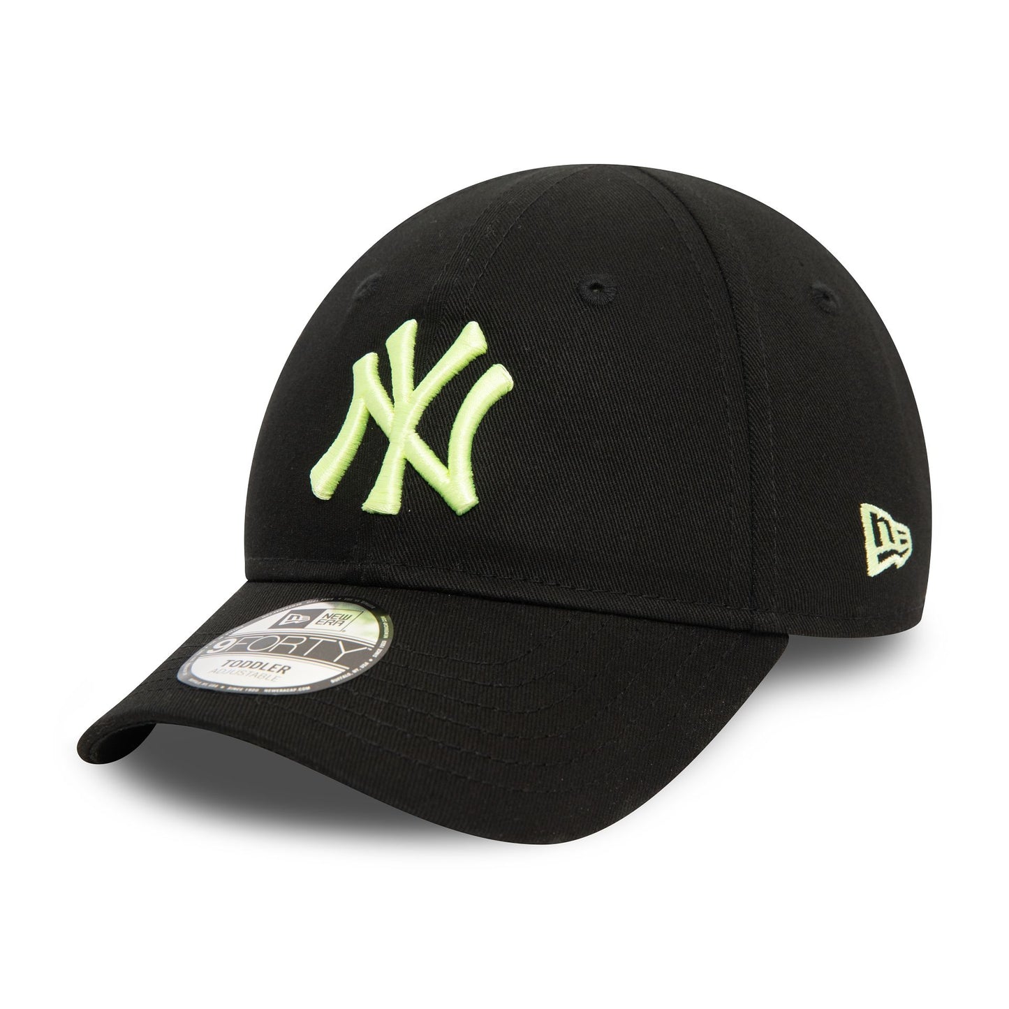 This is a New York Yankees Toddler League Essential Black 9FORTY Adjustable Cap 1