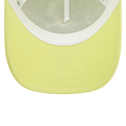 This is a New York Yankees Youth League Essential Pastel Green 9FORTY A-Frame Adjustable Trucker Cap 2