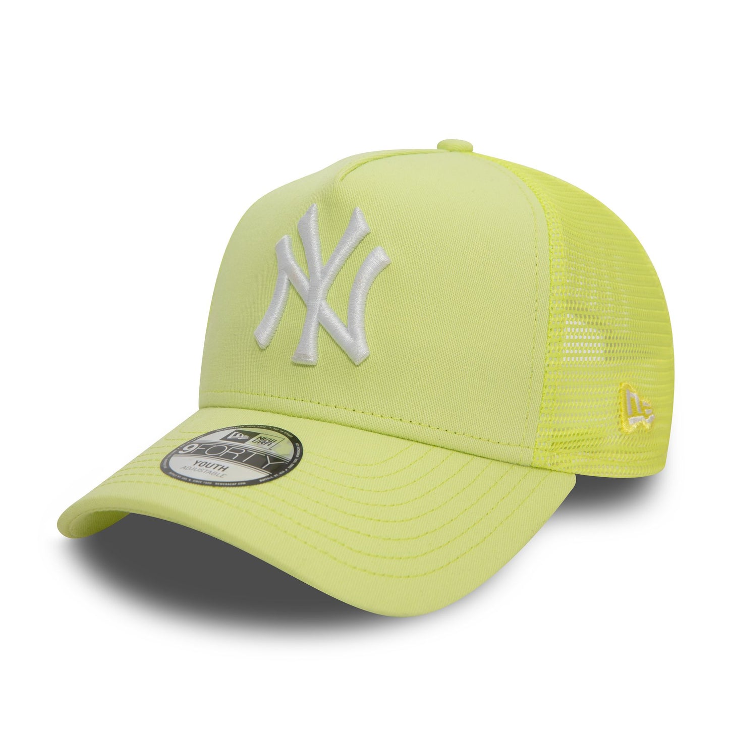 This is a New York Yankees Youth League Essential Pastel Green 9FORTY A-Frame Adjustable Trucker Cap 1