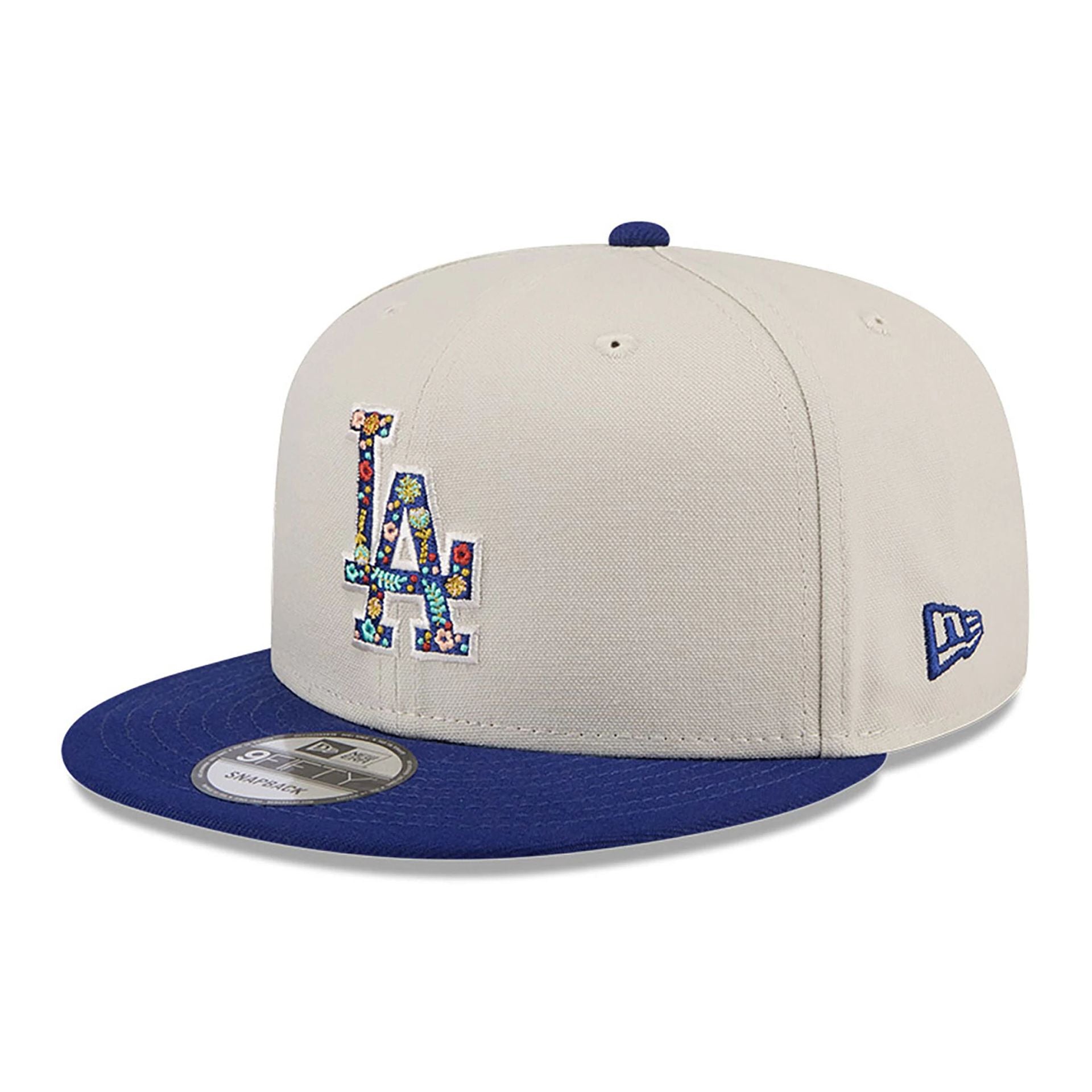 This is a LA Dodgers Floral Fill Light Beige 9FIFTY Snapback Cap 4