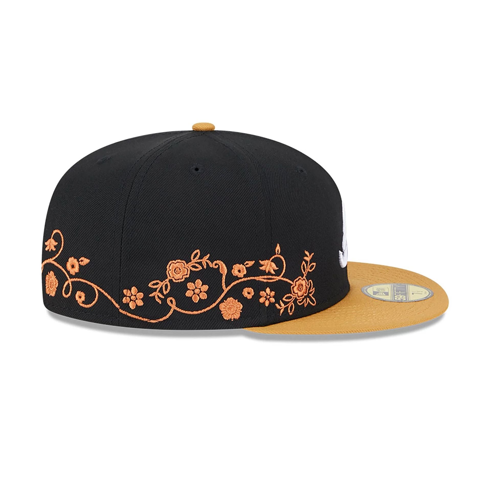 This is a Atlanta Braves Floral Vine Black 59FIFTY Fitted Cap 6