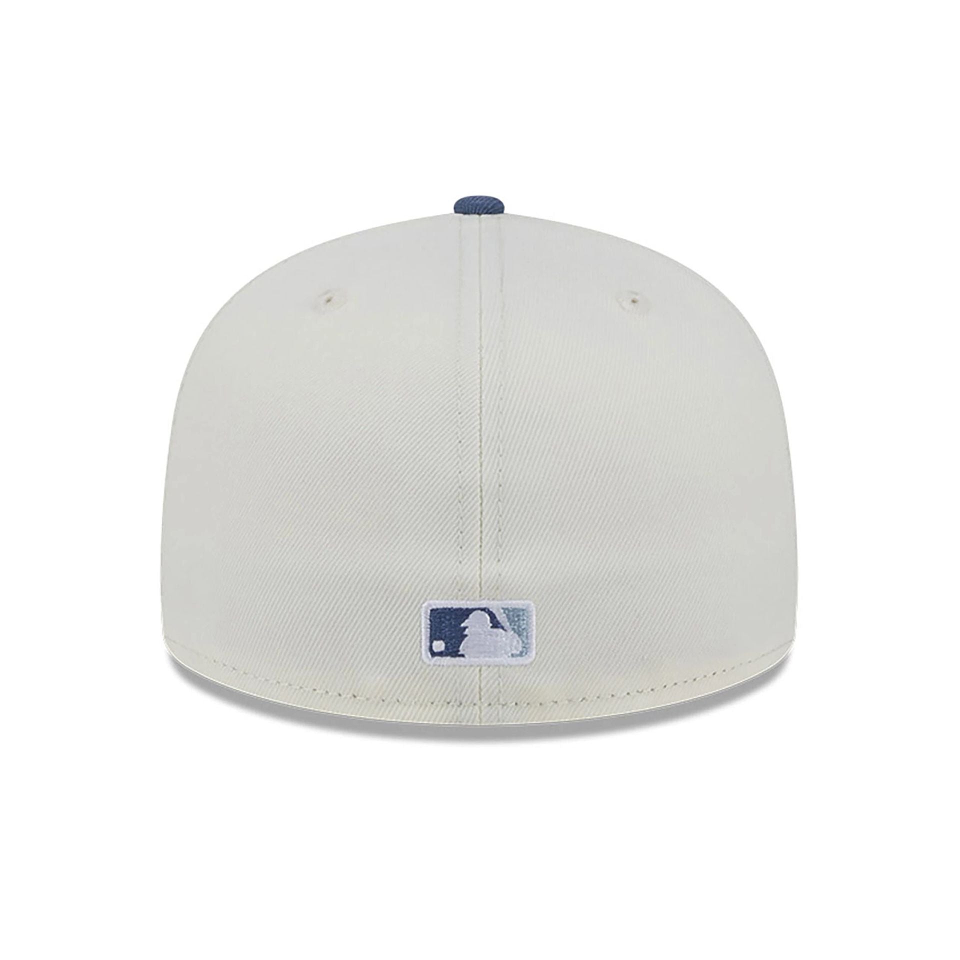 This is a LA Angels Wavy Chainstitch White 59FIFTY Fitted Cap 5