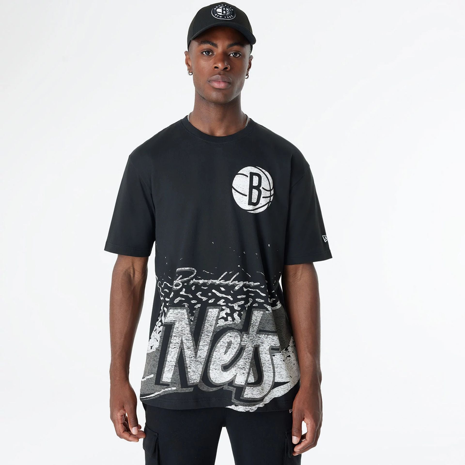 The Male model is wearing Brooklyn Nets Sport Classic Black T-Shirt 1