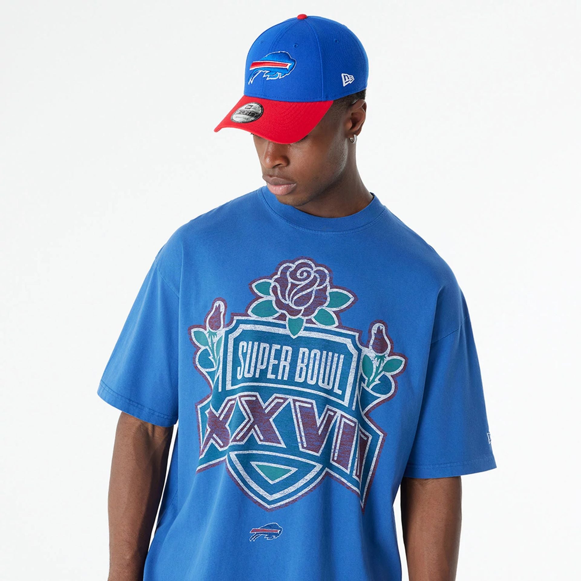 The Male model is wearing Buffalo Bills Oversized Essential Blue Oversized T-Shirt 3