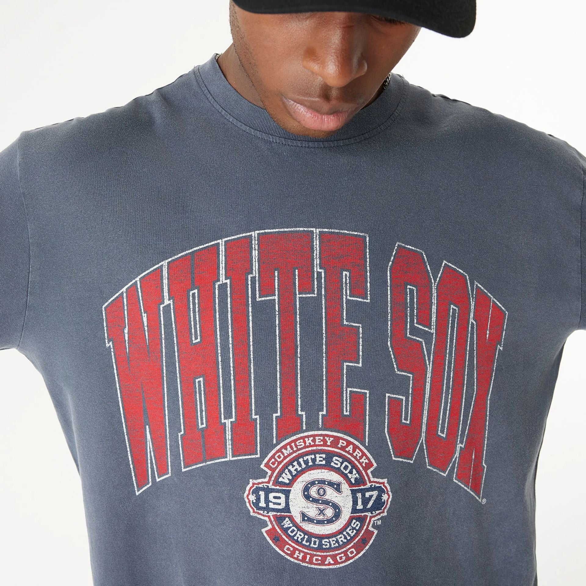 The Male model is wearing Chicago White Sox Oversized Essential Navy Oversized Long Sleeve T-Shirt 6