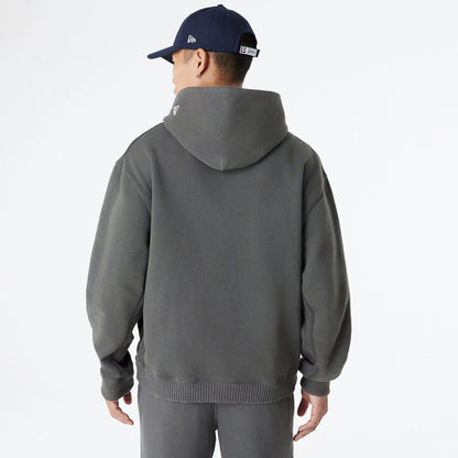 The Male model is wearing New York Yankees Oversized Essential Dark Grey Oversized Pullover Hoodie 2