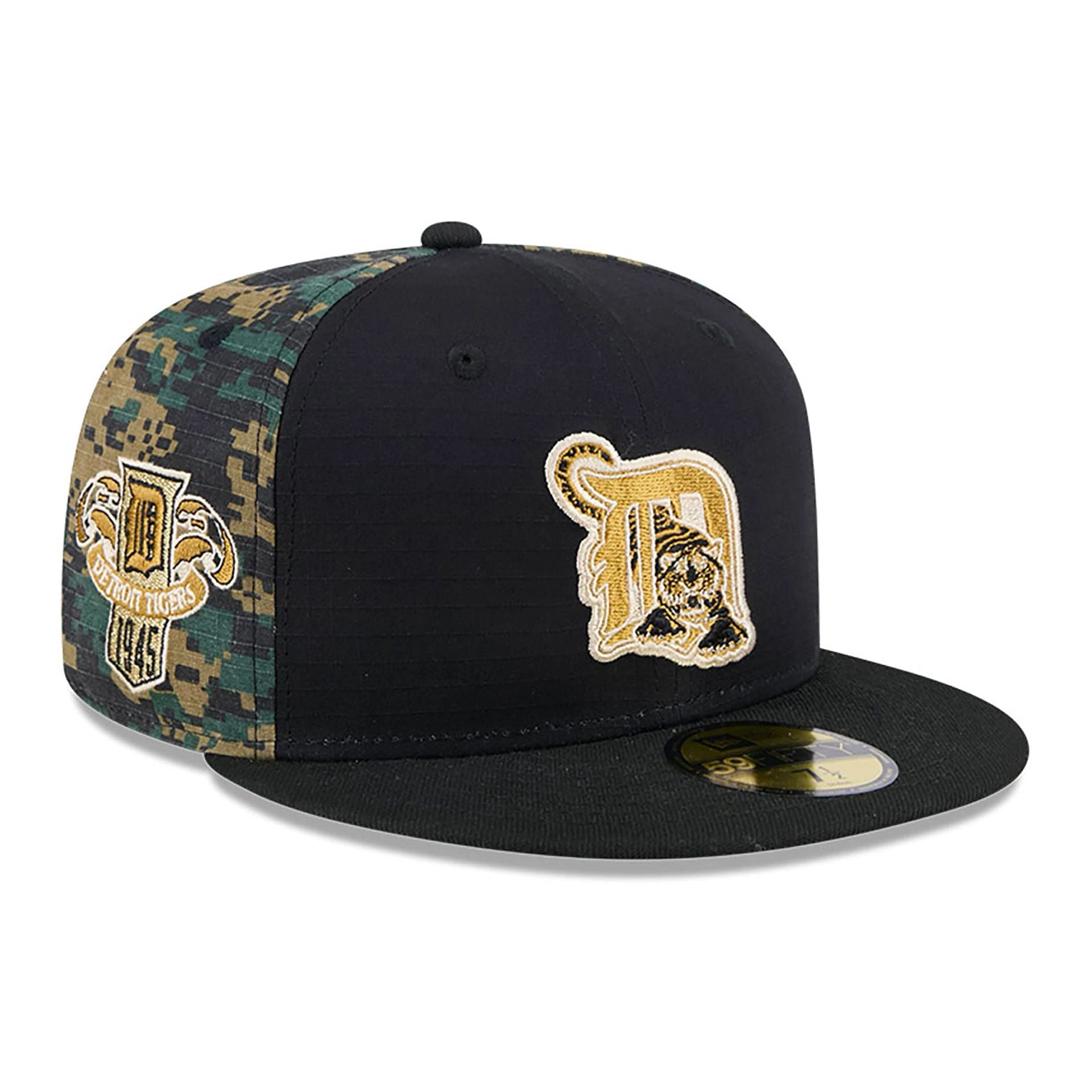 This is a Detroit Tigers Digi Camo Black 59FIFTY Fitted Cap 1