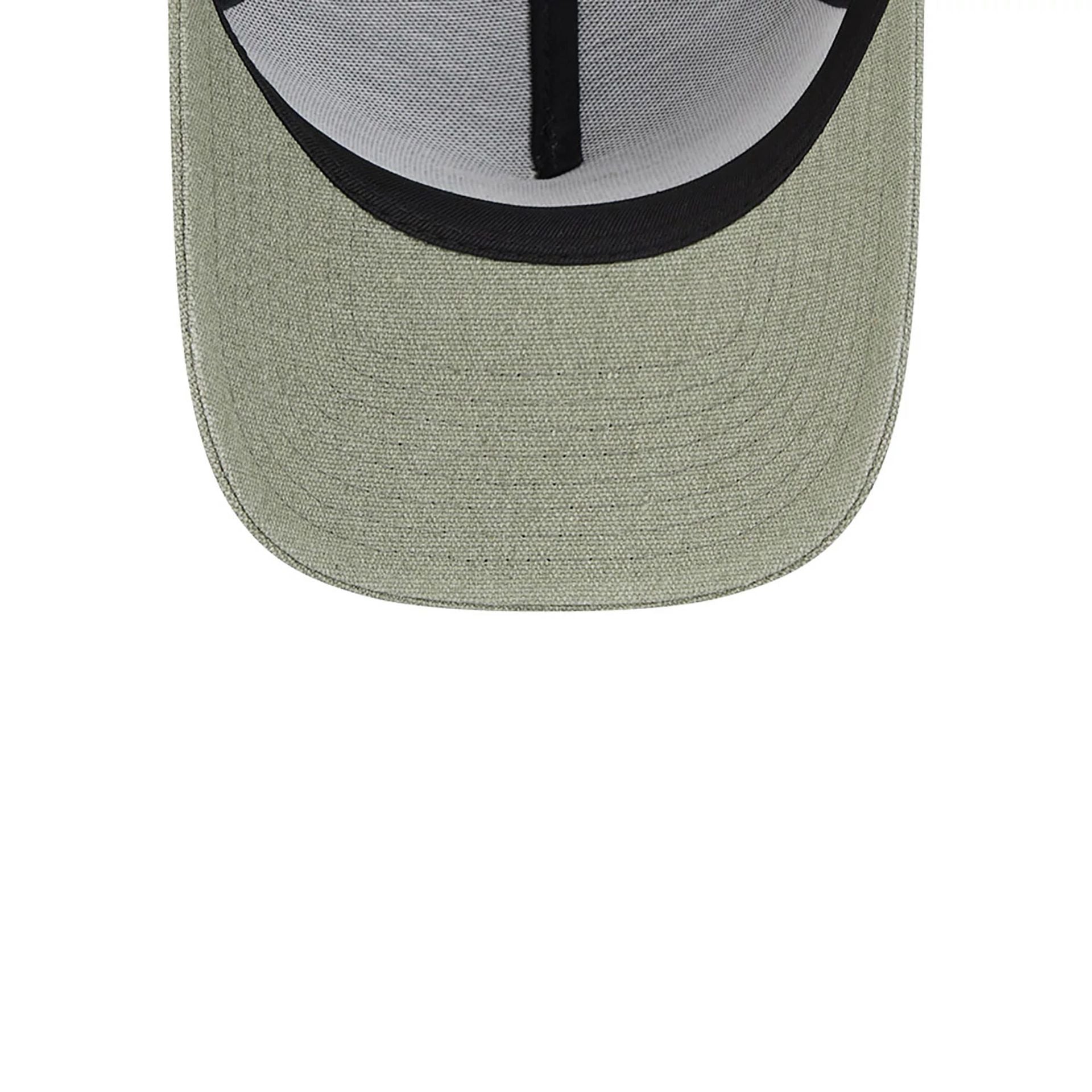 This is a New York Yankees Logo Essentials Green 9FORTY A-Frame Adjustable Cap 2